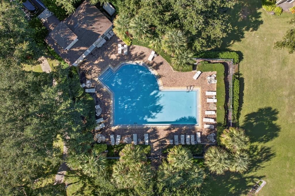 待售: $240,000 (2 贝兹, 2 浴室, 1200 平方英尺)