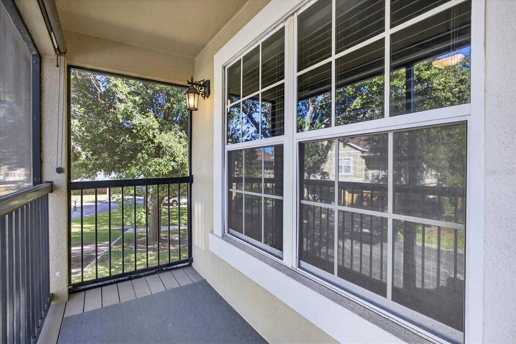 待售: $240,000 (2 贝兹, 2 浴室, 1200 平方英尺)