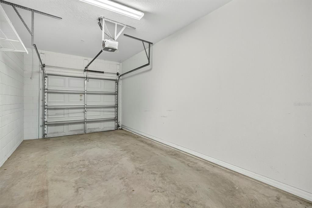 待售: $240,000 (2 贝兹, 2 浴室, 1200 平方英尺)