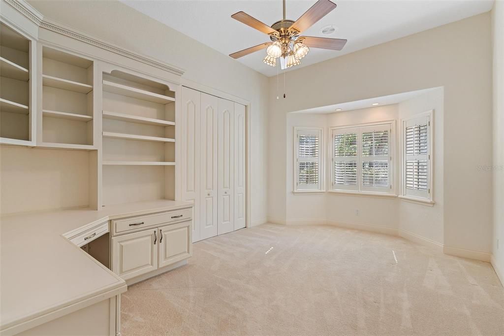 For Sale: $799,999 (3 beds, 2 baths, 2917 Square Feet)