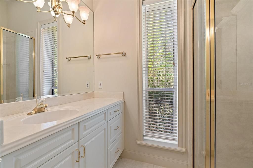 For Sale: $799,999 (3 beds, 2 baths, 2917 Square Feet)