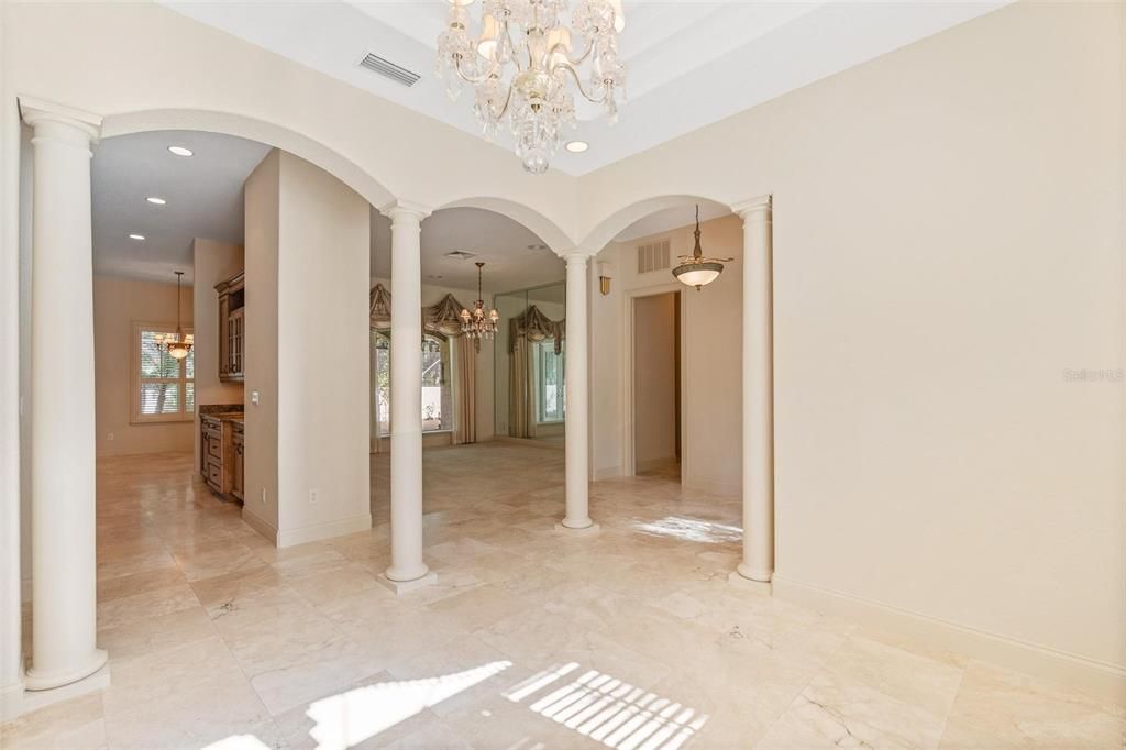 For Sale: $799,999 (3 beds, 2 baths, 2917 Square Feet)