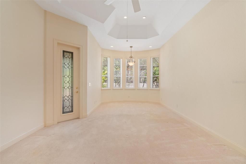 For Sale: $799,999 (3 beds, 2 baths, 2917 Square Feet)