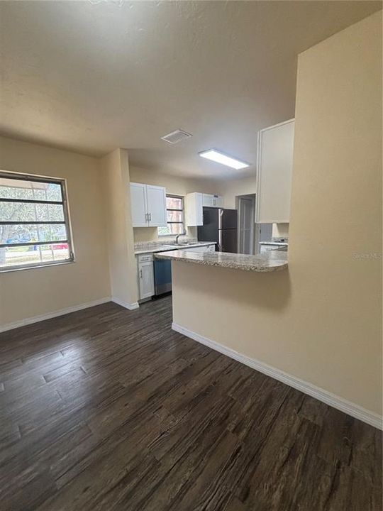 待售: $253,900 (3 贝兹, 2 浴室, 1680 平方英尺)