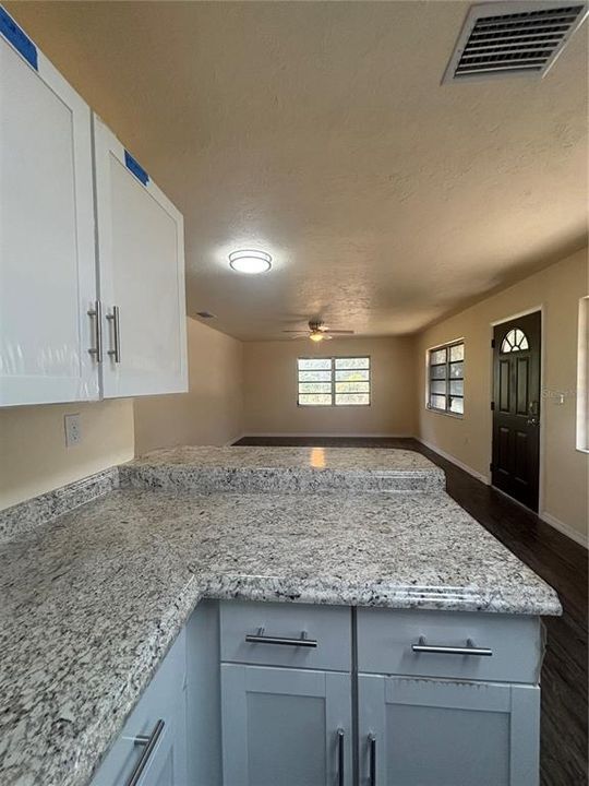 待售: $253,900 (3 贝兹, 2 浴室, 1680 平方英尺)