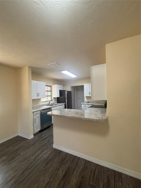 待售: $253,900 (3 贝兹, 2 浴室, 1680 平方英尺)