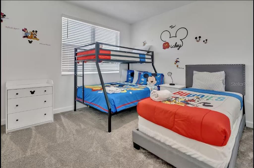 For Rent: $3,600 (5 beds, 5 baths, 3081 Square Feet)