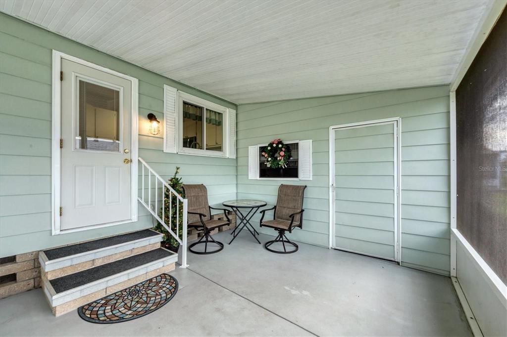 待售: $185,000 (2 贝兹, 2 浴室, 1092 平方英尺)