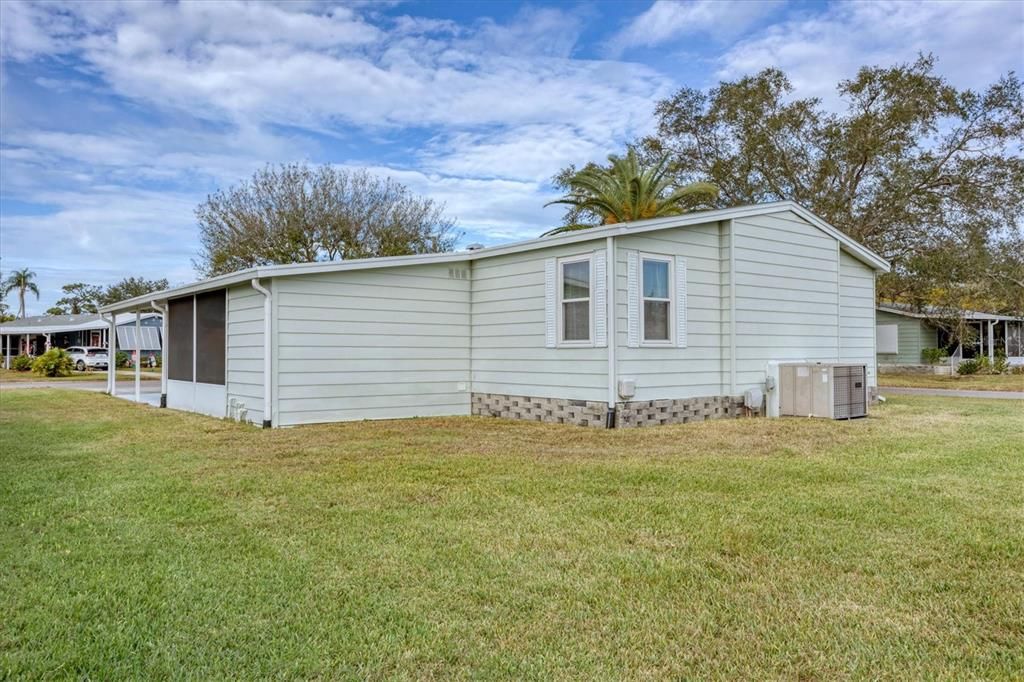 待售: $185,000 (2 贝兹, 2 浴室, 1092 平方英尺)