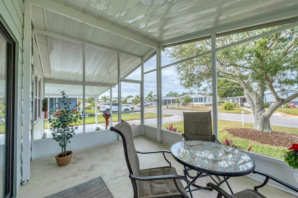 待售: $185,000 (2 贝兹, 2 浴室, 1092 平方英尺)