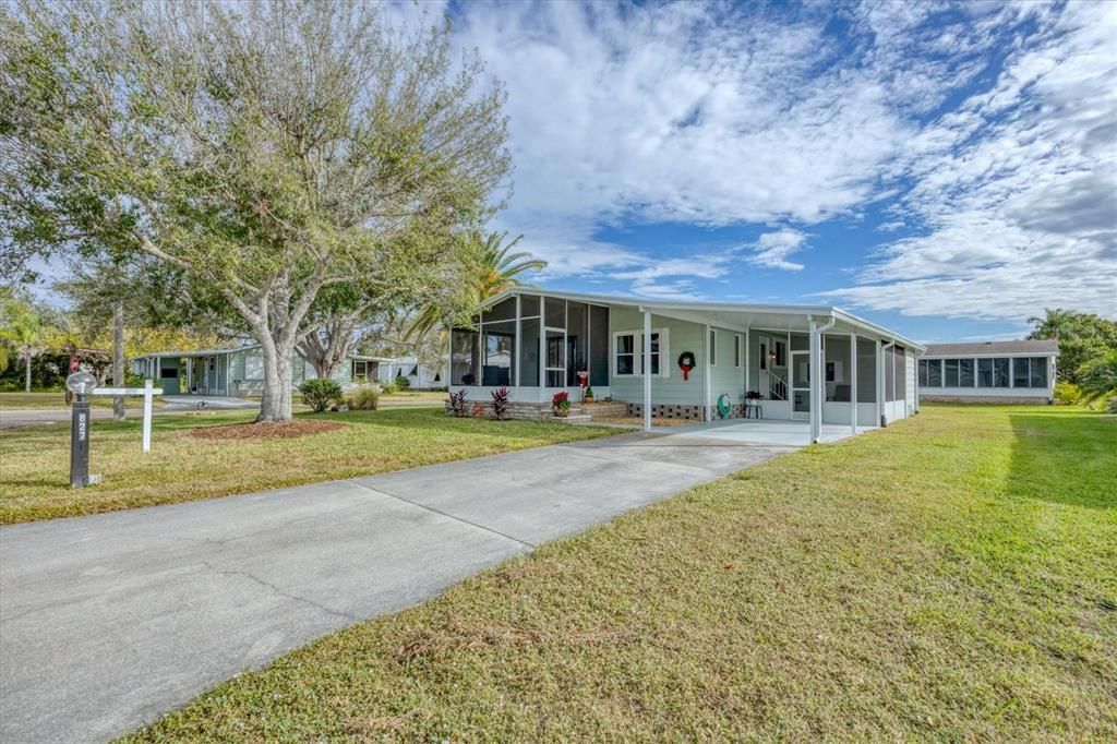 待售: $185,000 (2 贝兹, 2 浴室, 1092 平方英尺)