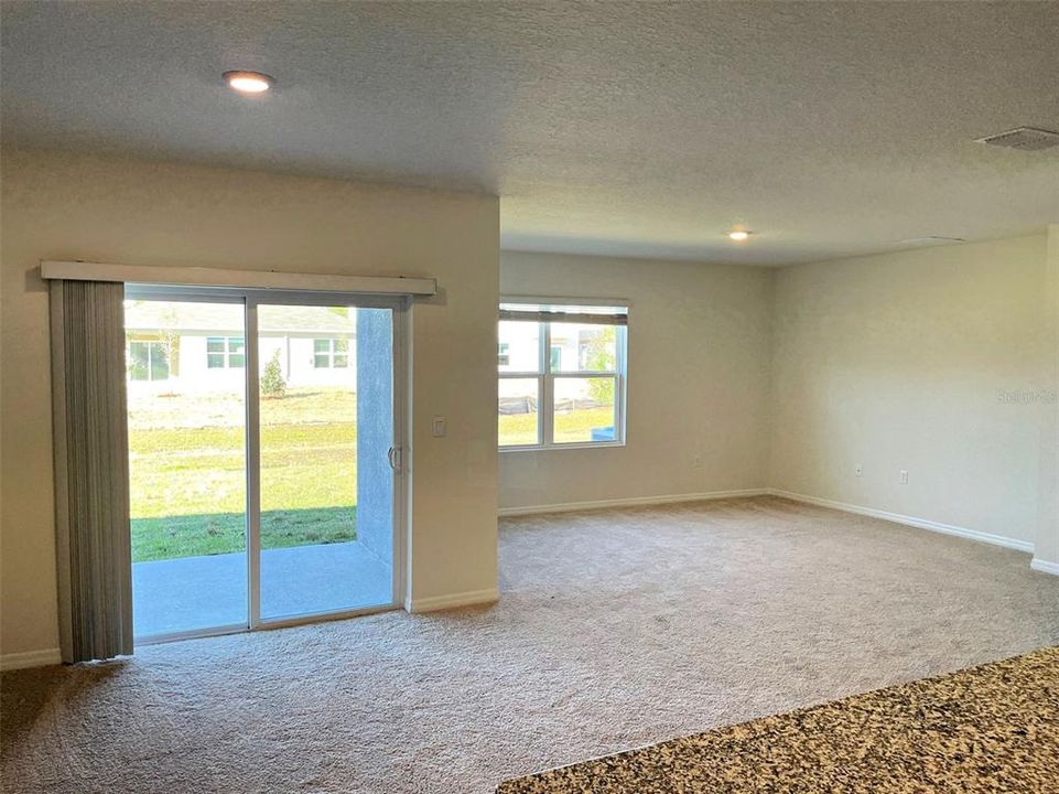 For Rent: $2,400 (4 beds, 2 baths, 1846 Square Feet)