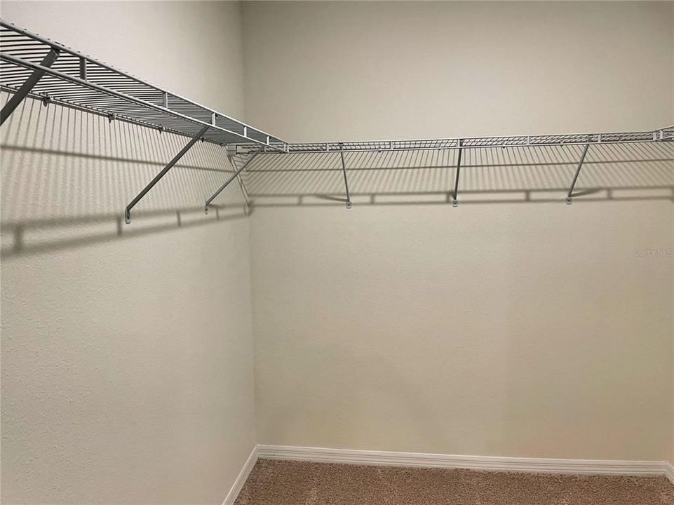 For Rent: $2,400 (4 beds, 2 baths, 1846 Square Feet)