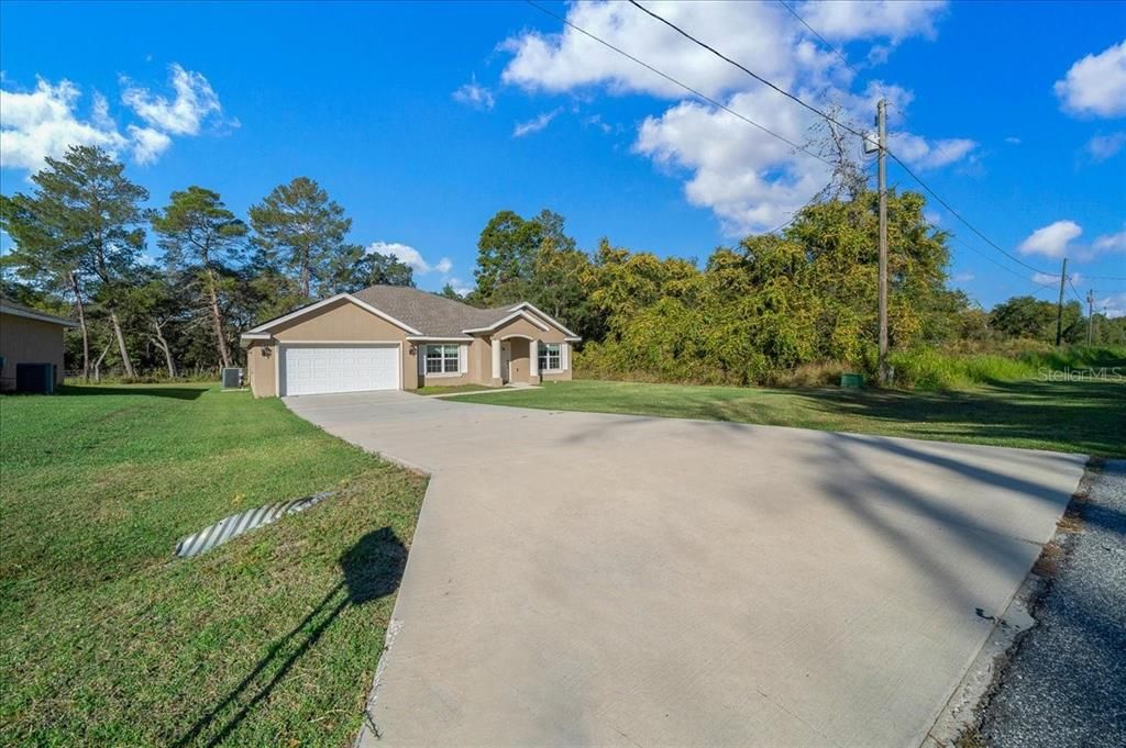 На продажу: $321,750 (3 спален, 2 ванн, 1934 Квадратных фут)