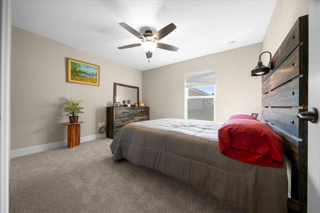 На продажу: $321,750 (3 спален, 2 ванн, 1934 Квадратных фут)