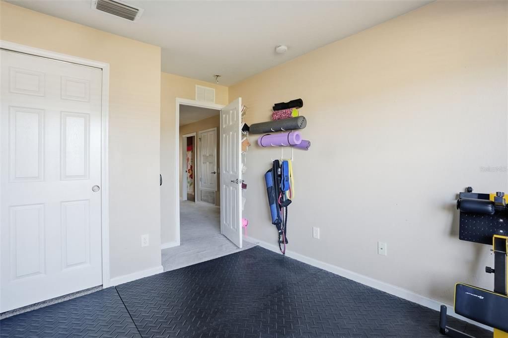 For Sale: $400,000 (3 beds, 2 baths, 2173 Square Feet)