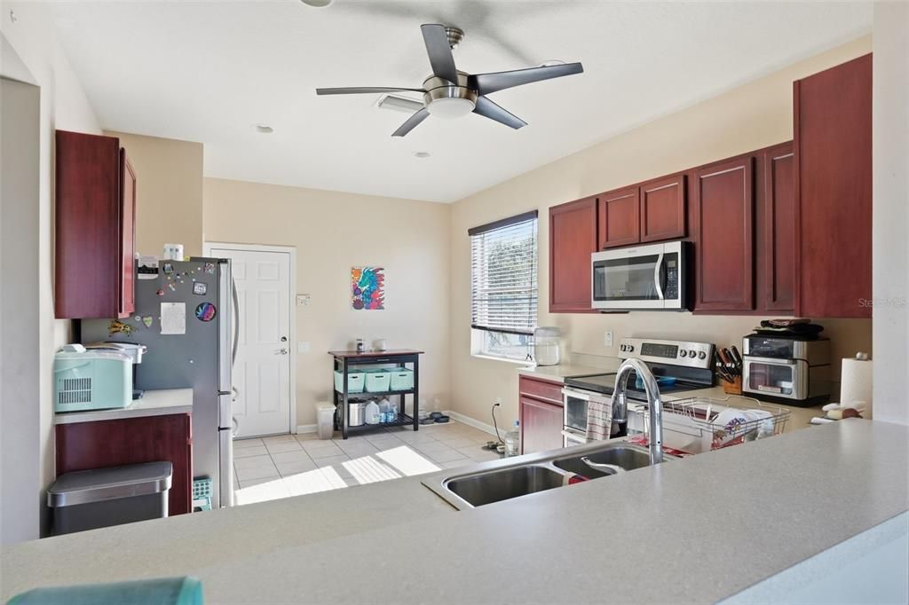 For Sale: $400,000 (3 beds, 2 baths, 2173 Square Feet)