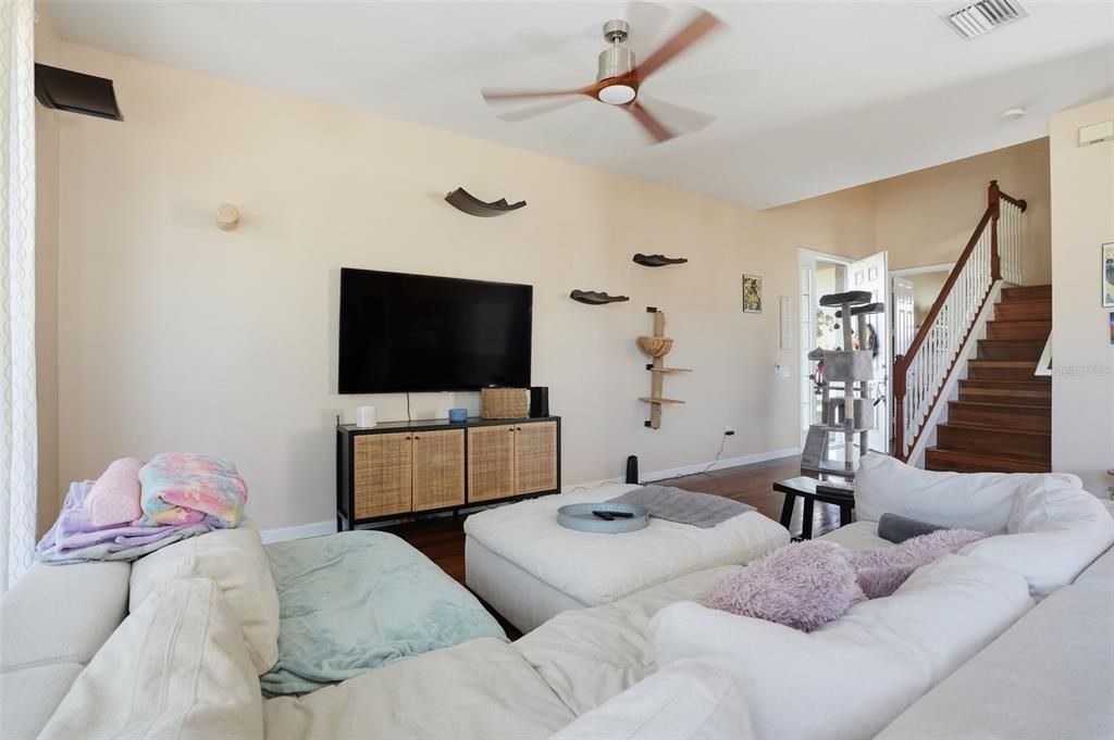 For Sale: $400,000 (3 beds, 2 baths, 2173 Square Feet)