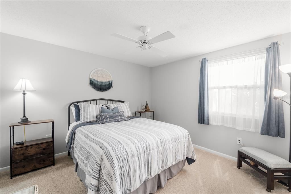 For Sale: $294,500 (2 beds, 2 baths, 1408 Square Feet)