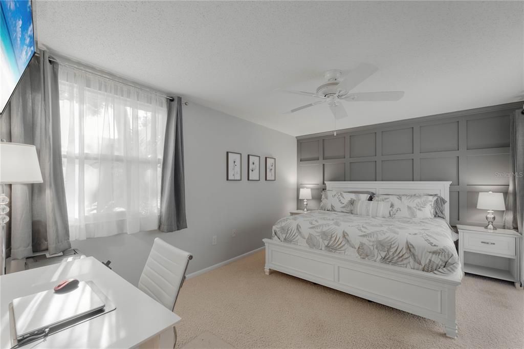 For Sale: $294,500 (2 beds, 2 baths, 1408 Square Feet)