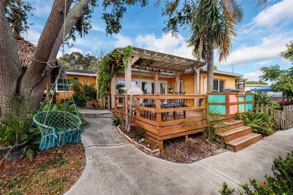 For Sale: $579,000 (3 beds, 2 baths, 1345 Square Feet)