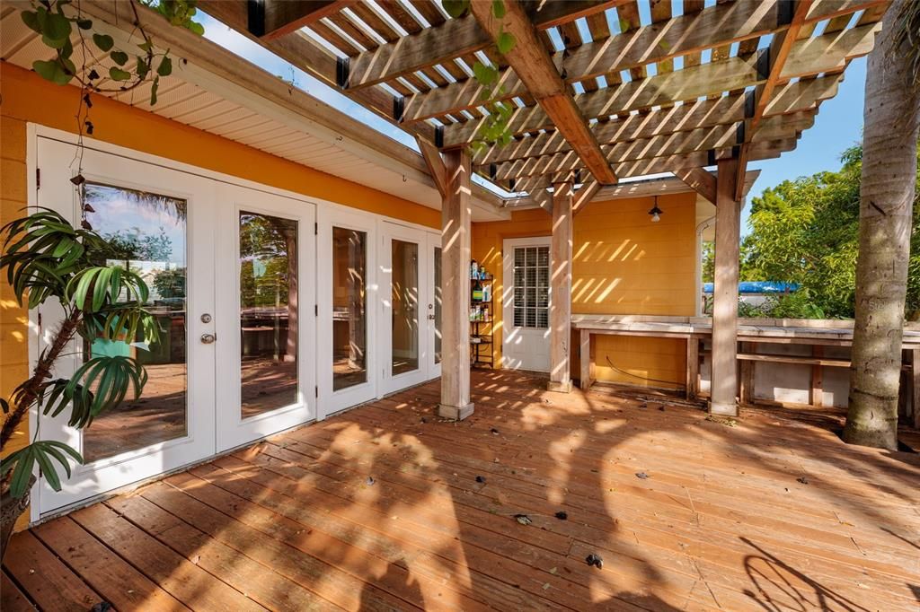 For Sale: $579,000 (3 beds, 2 baths, 1345 Square Feet)