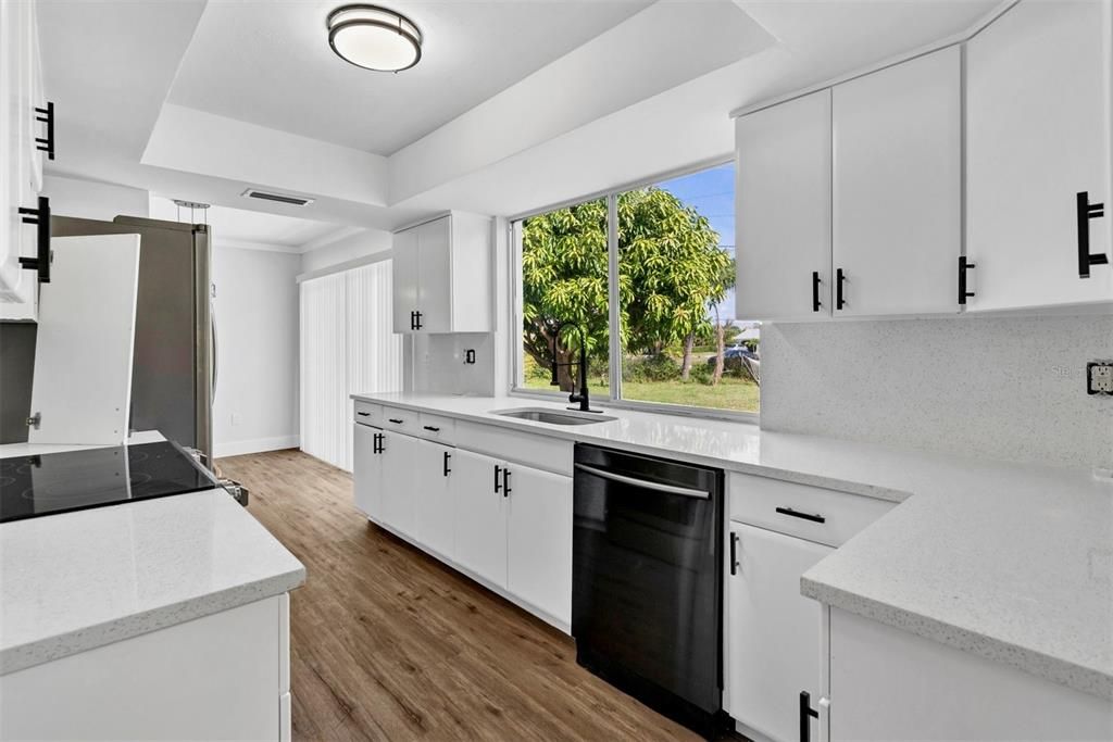 For Rent: $1,795 (2 beds, 2 baths, 1225 Square Feet)