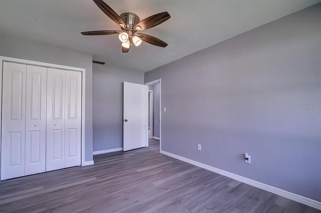 待售: $234,000 (3 贝兹, 1 浴室, 1114 平方英尺)