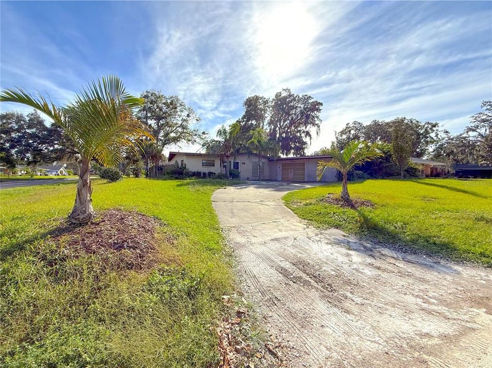 For Sale: $430,000 (3 beds, 2 baths, 1860 Square Feet)