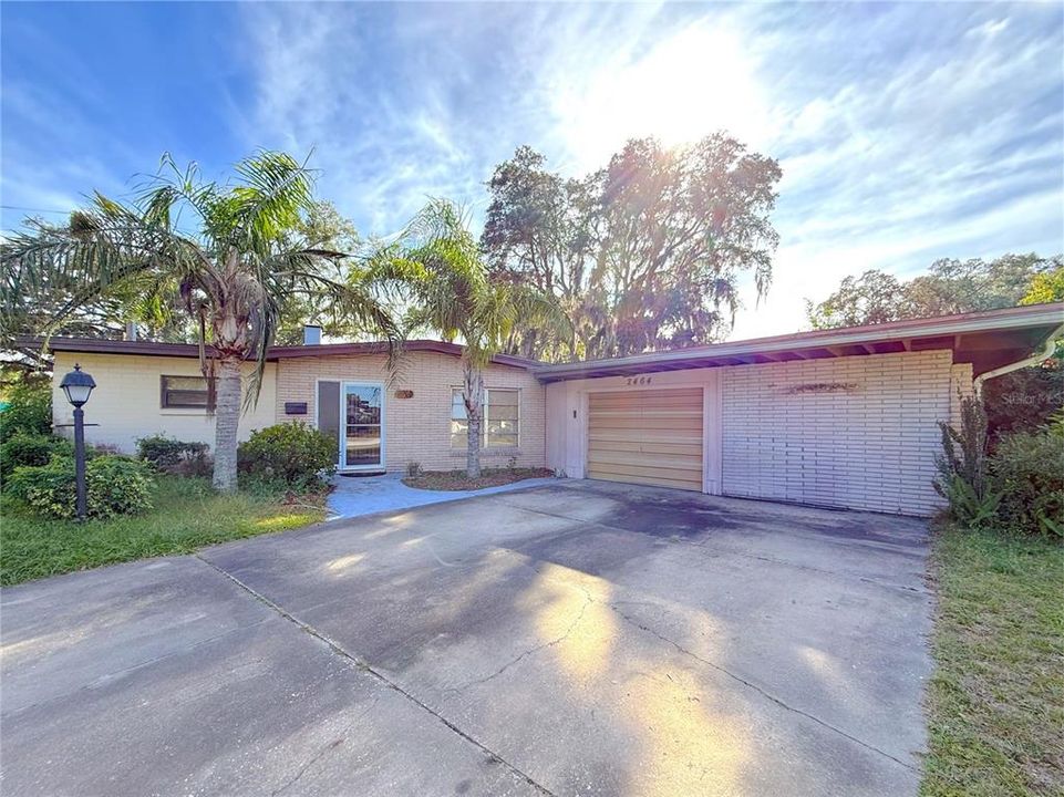 For Sale: $430,000 (3 beds, 2 baths, 1860 Square Feet)