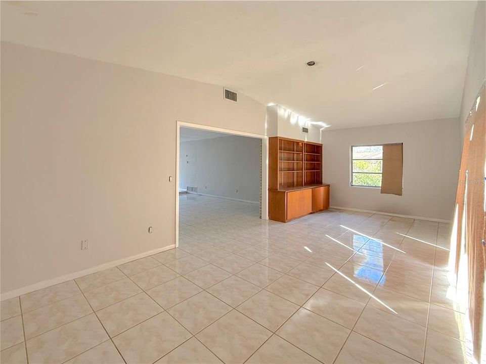 For Sale: $430,000 (3 beds, 2 baths, 1860 Square Feet)