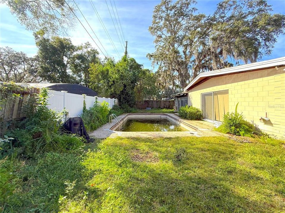 For Sale: $430,000 (3 beds, 2 baths, 1860 Square Feet)