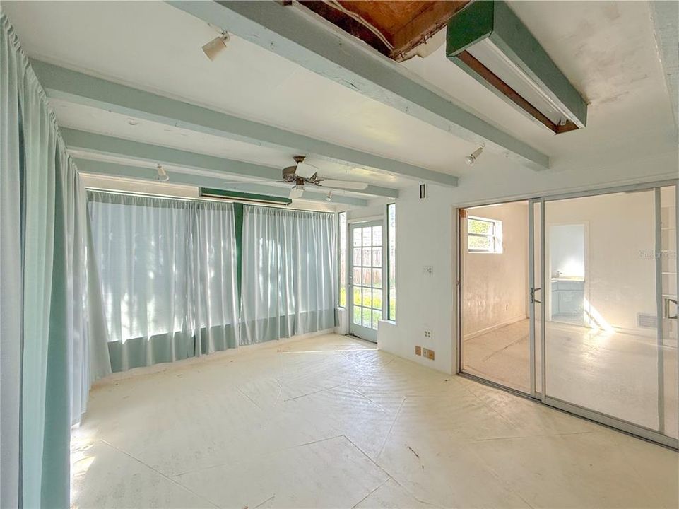 For Sale: $430,000 (3 beds, 2 baths, 1860 Square Feet)