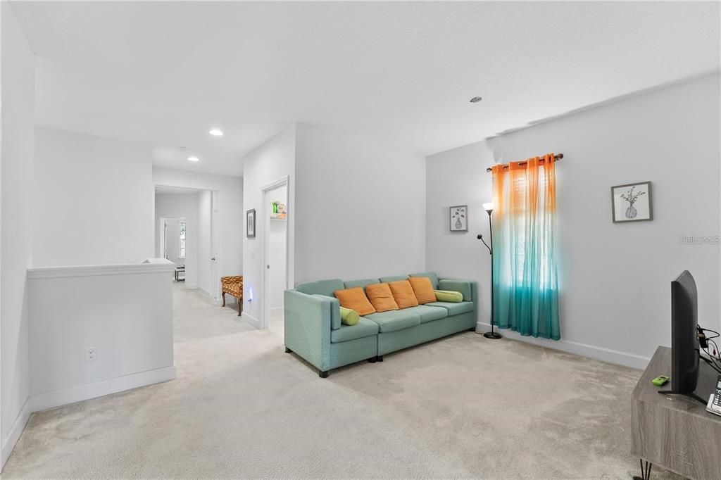 待售: $455,000 (4 贝兹, 4 浴室, 2294 平方英尺)