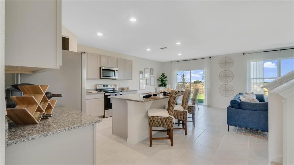 待售: $455,000 (4 贝兹, 4 浴室, 2294 平方英尺)