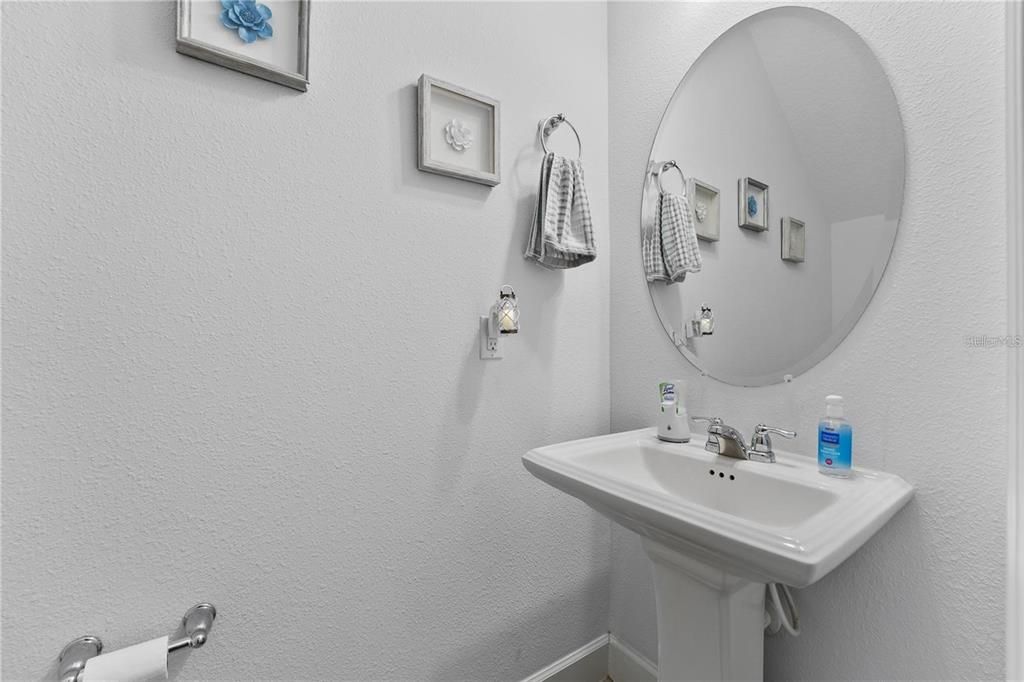 待售: $455,000 (4 贝兹, 4 浴室, 2294 平方英尺)