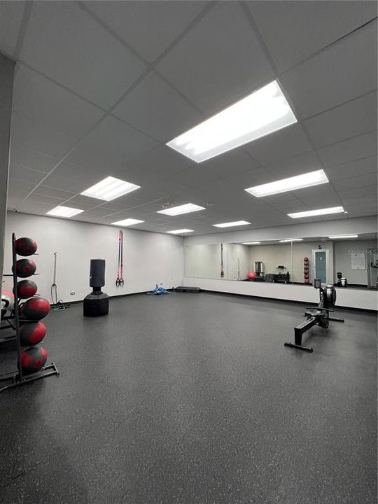 На продажу: $615,000 (2 спален, 1 ванн, 879 Квадратных фут)