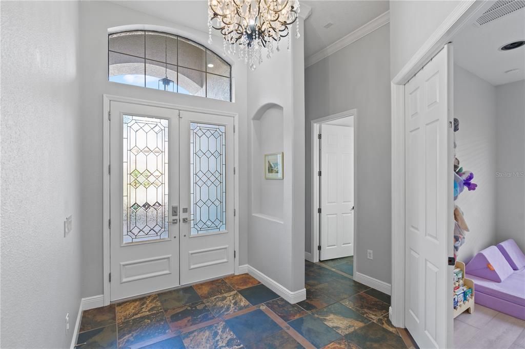 For Sale: $969,999 (4 beds, 3 baths, 2463 Square Feet)