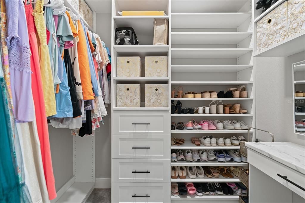 For Sale: $969,999 (4 beds, 3 baths, 2463 Square Feet)