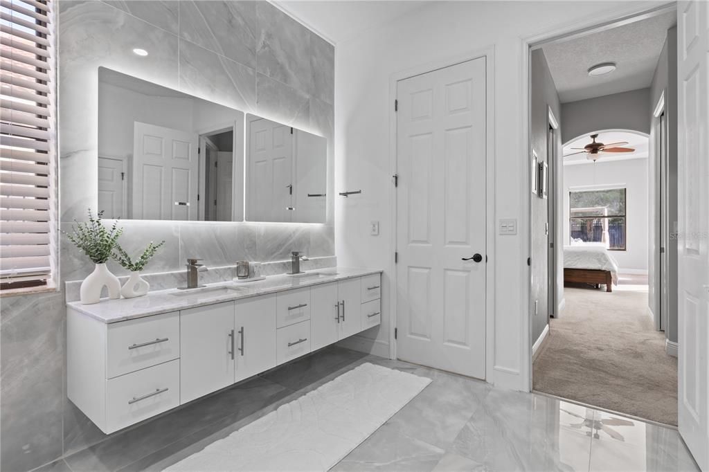 For Sale: $969,999 (4 beds, 3 baths, 2463 Square Feet)