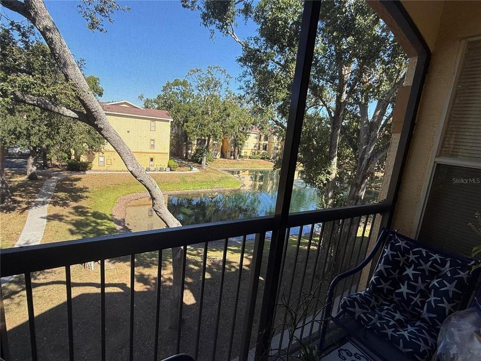 待售: $189,999 (1 贝兹, 1 浴室, 868 平方英尺)