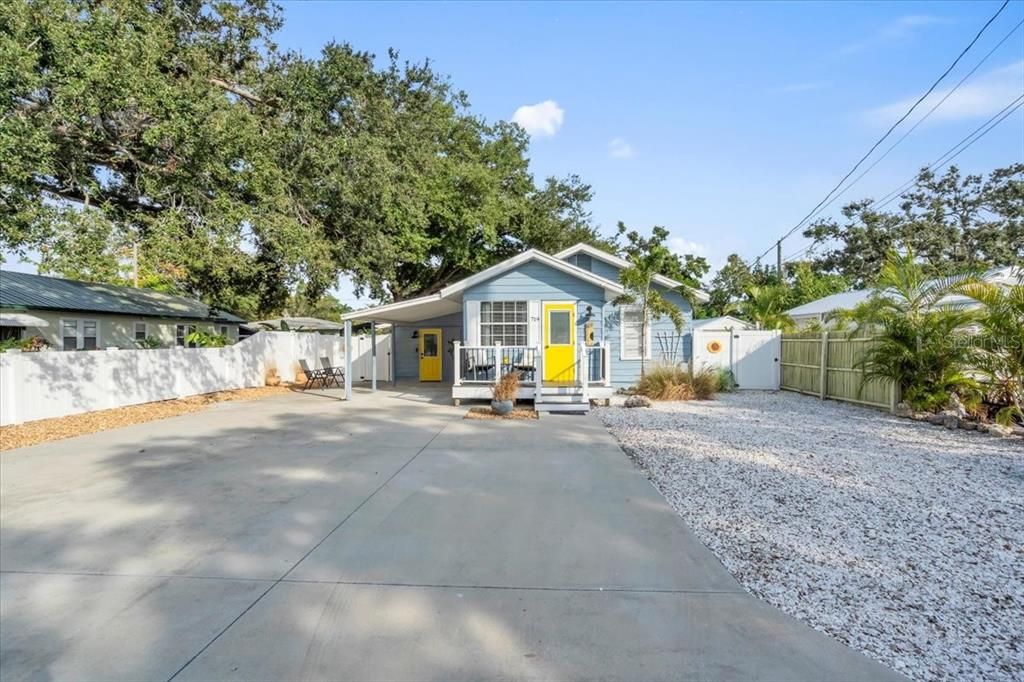 For Sale: $419,000 (4 beds, 2 baths, 1891 Square Feet)