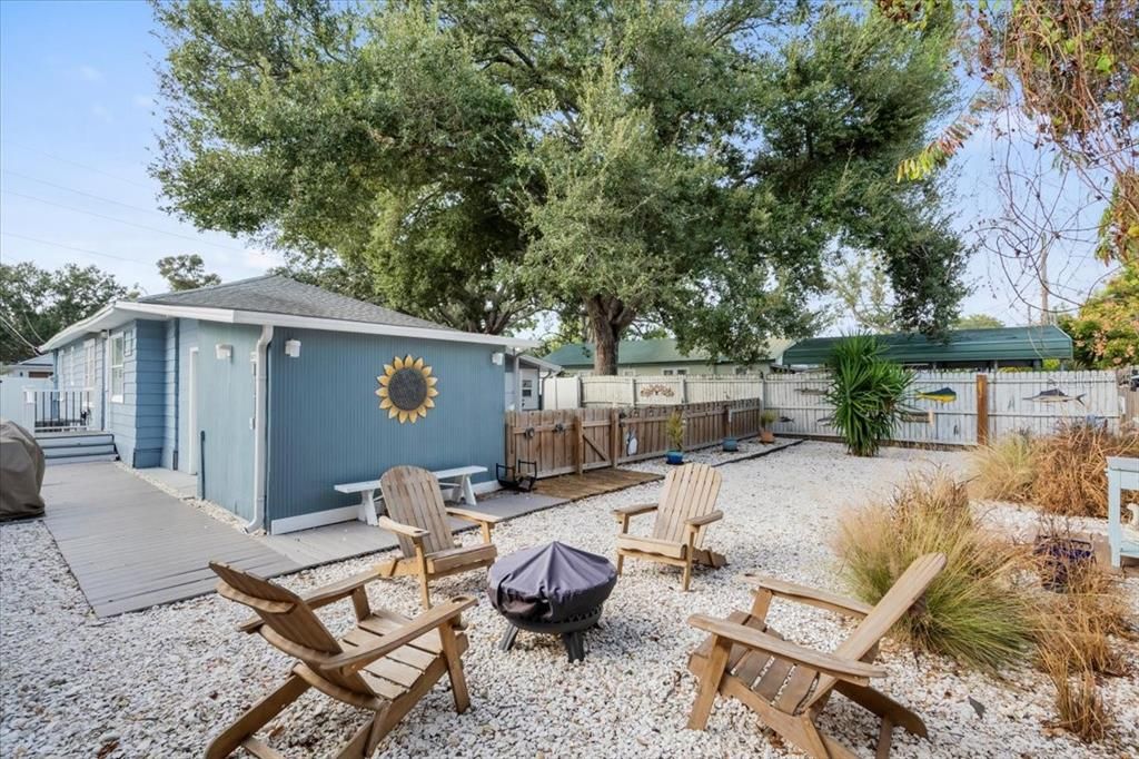 For Sale: $419,000 (4 beds, 2 baths, 1891 Square Feet)