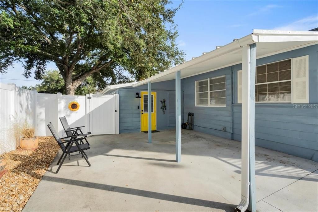 For Sale: $419,000 (4 beds, 2 baths, 1891 Square Feet)