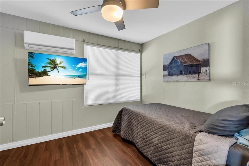 For Sale: $419,000 (4 beds, 2 baths, 1891 Square Feet)