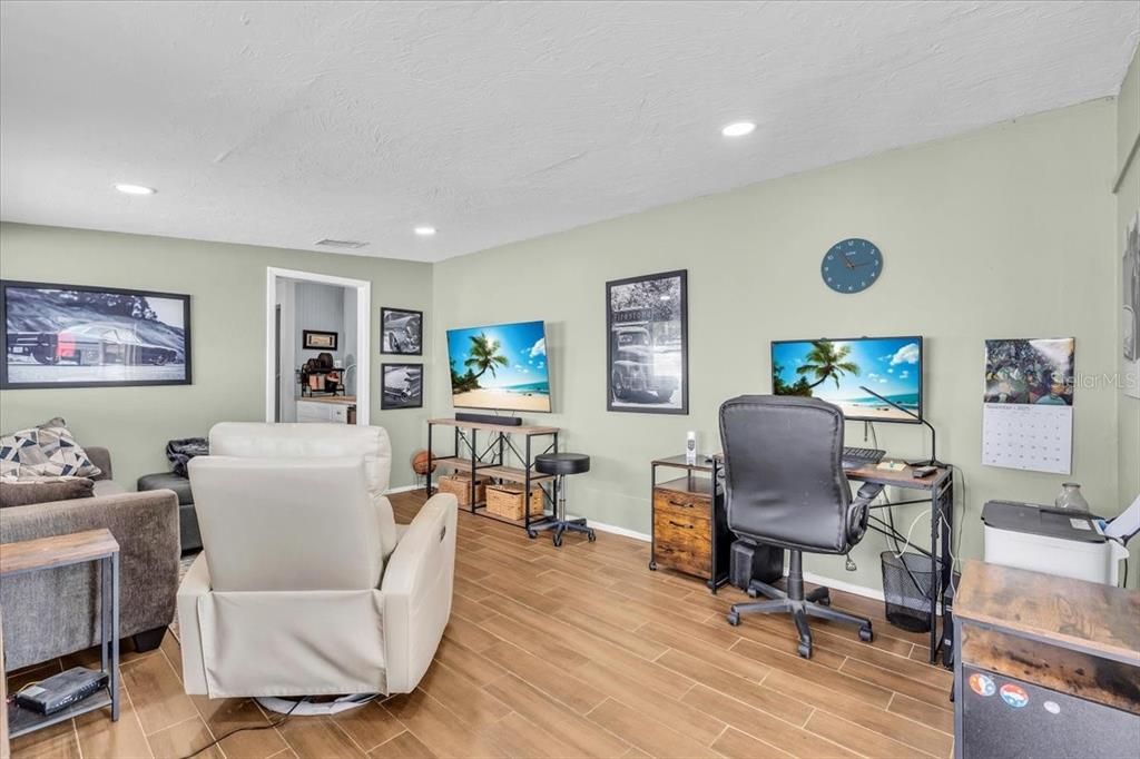 For Sale: $419,000 (4 beds, 2 baths, 1891 Square Feet)