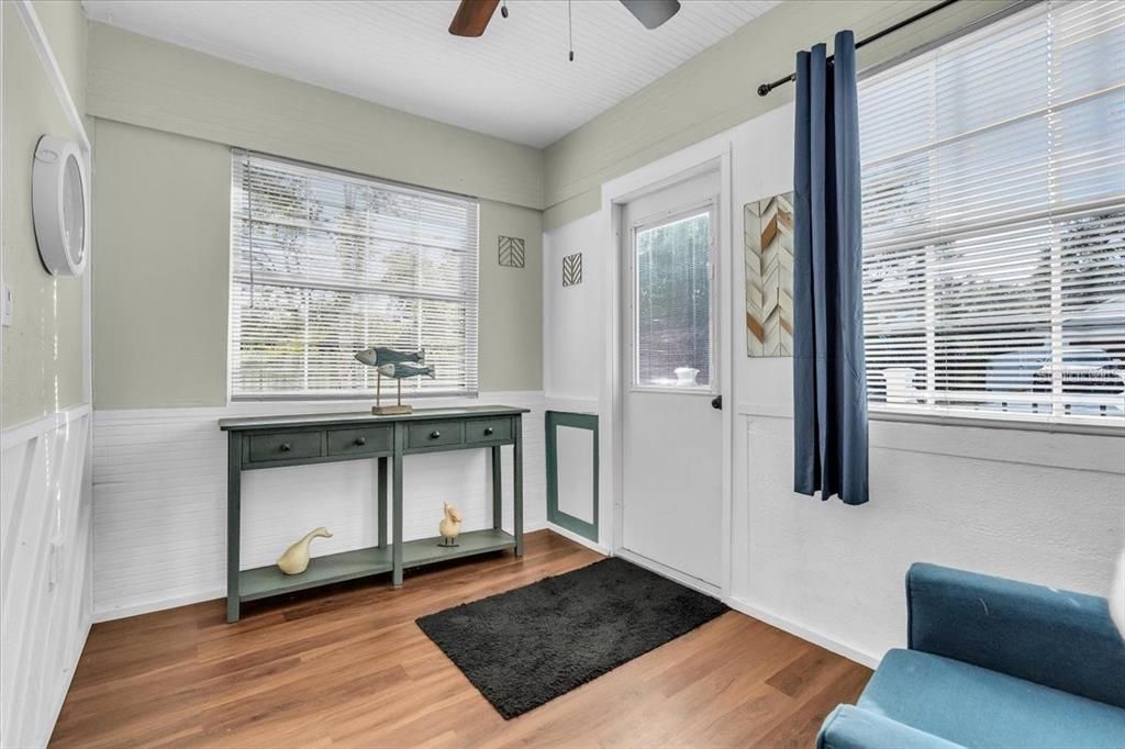 For Sale: $419,000 (4 beds, 2 baths, 1891 Square Feet)