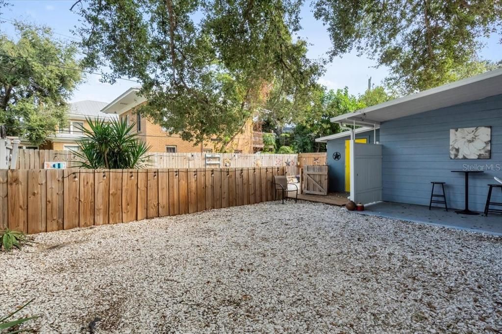 For Sale: $419,000 (4 beds, 2 baths, 1891 Square Feet)