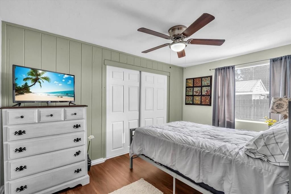 For Sale: $419,000 (4 beds, 2 baths, 1891 Square Feet)