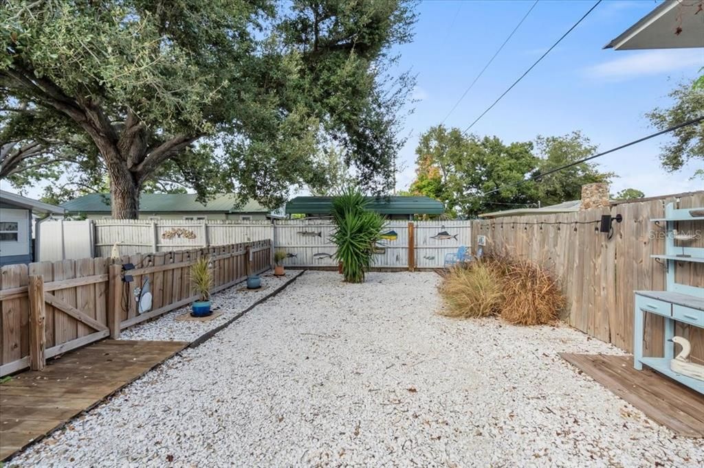 For Sale: $419,000 (4 beds, 2 baths, 1891 Square Feet)